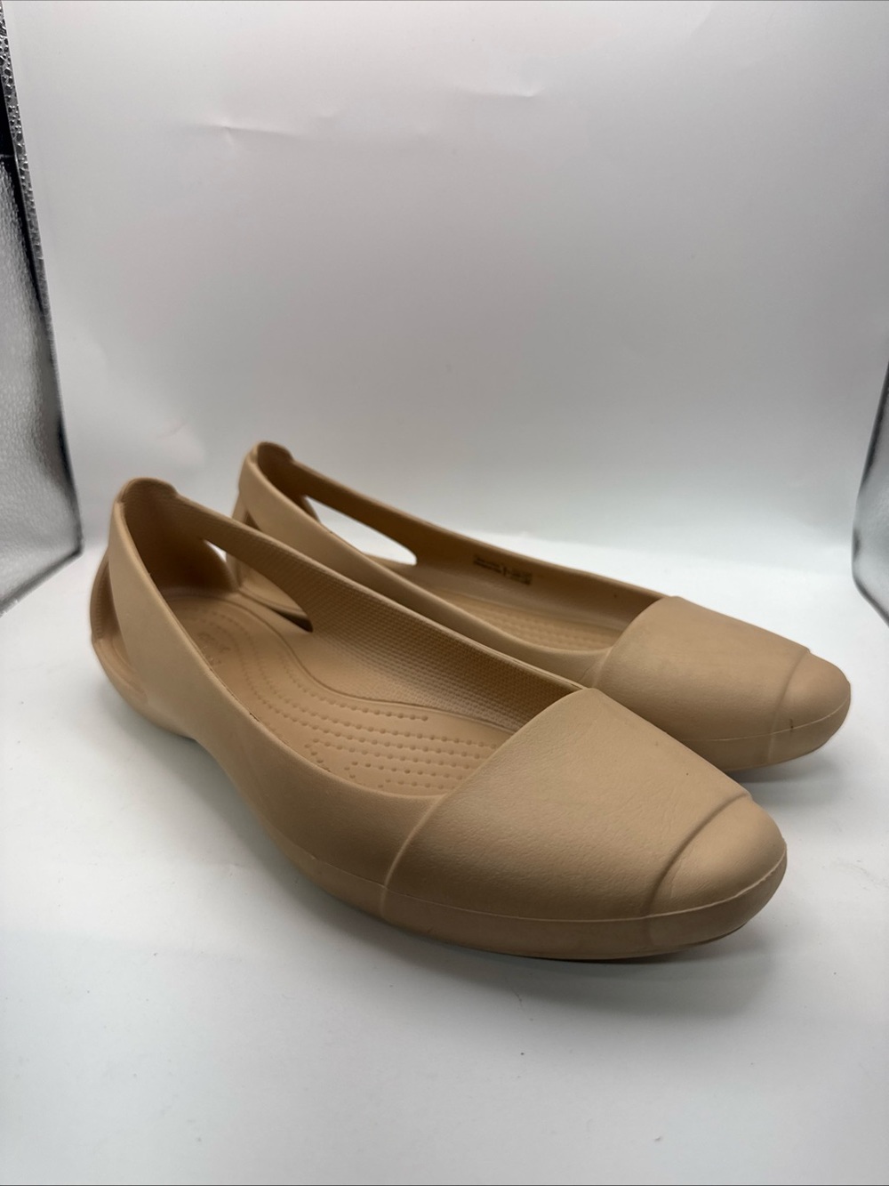 Crocs Sienna Ballet Flats Shoes Women's Size 7 Tan Comfort Slip On